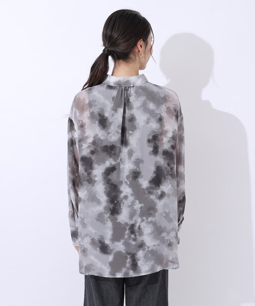 Cutie Blonde（キューティーブロンド）の「◆【洗える】大人の雰囲気を放つ　ぼかし柄シアーシャツ（シャツ/ブラウス・レディース・ベージュ系/ピンク系5/ブラック系・02/03/04）」の18枚目の写真