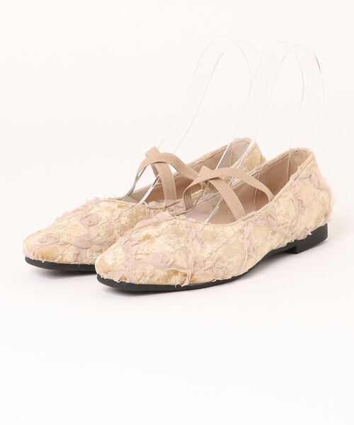 shoes365(シューズスリーシックスファイヴ)の「【shoes365】立体花デザインのパンプス(パンプス・レディース・オフホワイト/ブラック/ブラウン/グリーン・22.5cm/23.0cm/23.5cm/24.0cm/24.5cm)」の10枚目の写真