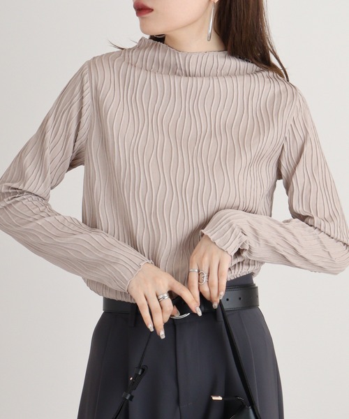 mitis（ミティス）の「mitis ウェーブジャガード プチハイネックロンT（Tシャツ/カットソー・レディース・グリーン/マスタード/アイボリー/グレイッシュベージュ/ブラック/ラベンダー・M）」の13枚目の写真