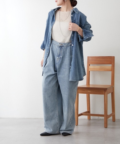 continuer de NICE CLAUP(コンティニューデナイスクラップ)の「【秋の定番アイテム】デニムシャツ(シャツ/ブラウス・レディース・ケミカルウォッシュ/ブラック・FREE)」の11枚目の写真