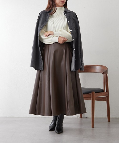 continuer de NICE CLAUP(コンティニューデナイスクラップ)の「【秋の定番アイテム】デニムシャツ(シャツ/ブラウス・レディース・ケミカルウォッシュ/ブラック・FREE)」の20枚目の写真