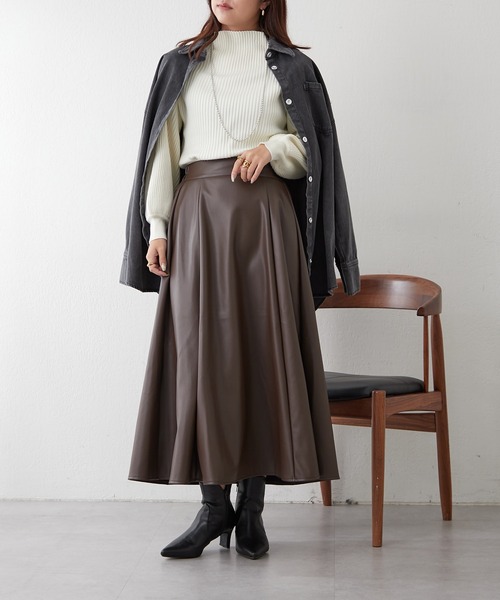 continuer de NICE CLAUP(コンティニューデナイスクラップ)の「【秋の定番アイテム】デニムシャツ(シャツ/ブラウス・レディース・ケミカルウォッシュ/ブラック・FREE)」の22枚目の写真
