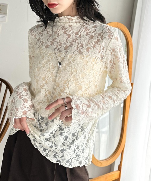 セール】華やぎと上品さをプラス。フラワー柄起毛レースハイネックプル