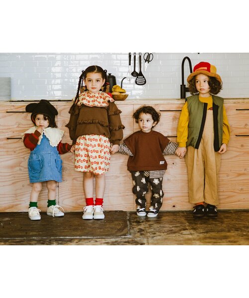 p.premier（ピードットプルミエ）の「フリルデザイントレーナー（スウェット・キッズ・オフホワイト/チャコール/ブラウン・80/90/100/110/120/130/140）」の6枚目の写真