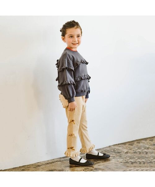 p.premier（ピードットプルミエ）の「フリルデザイントレーナー（スウェット・キッズ・オフホワイト/チャコール/ブラウン・80/90/100/110/120/130/140）」の9枚目の写真