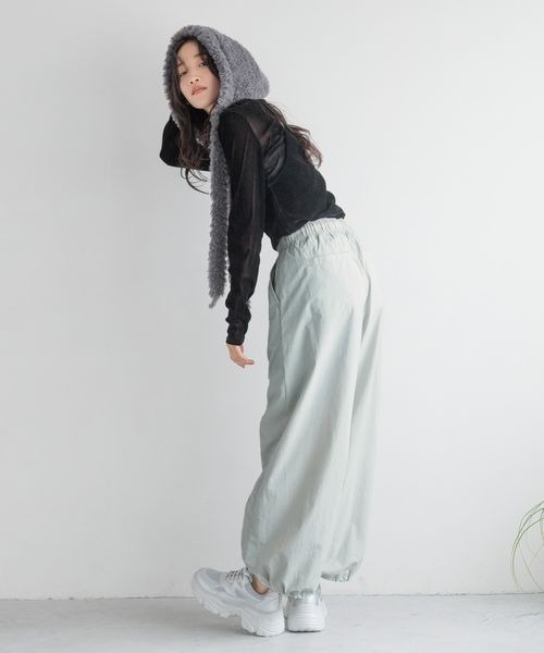 LOWRYS FARM（ローリーズファーム）の「フワモコフードハット　202049（ハット・レディース・ブラック/グレー・FREE）」の4枚目の写真