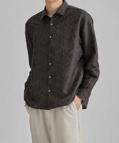 UNITED TOKYO（ユナイテッドトウキョウ）の「≪残りわずか！≫　ジャガードシャツ L/S（シャツ/ブラウス・メンズ・ダークグレー/オフホワイト/ブラック・2/1）」の19枚目の写真