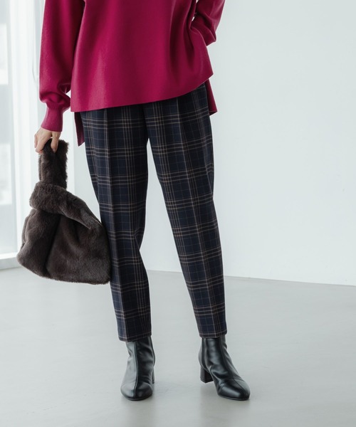 Elura(エルーラ)の「スリムウォームテーパードパンツ<低身長サイズあり>/133679(その他パンツ・レディース・ブラック系その他/ライトイエロー/ブラック/ネイビー/ベージュ/ライトグレー/ブラウン系その他/ダークネイビー・Ws S/SMALL/MEDIUM/LARGE/Ws M/X-LARGE)」の18枚目の写真