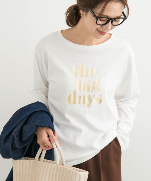 URBAN RESEARCH DOORS(アーバンリサーチドアーズ)の「箔プリントロゴTシャツ(Tシャツ/カットソー・レディース・ベージュ系その他/ホワイト・MEDIUM)」の3枚目の写真