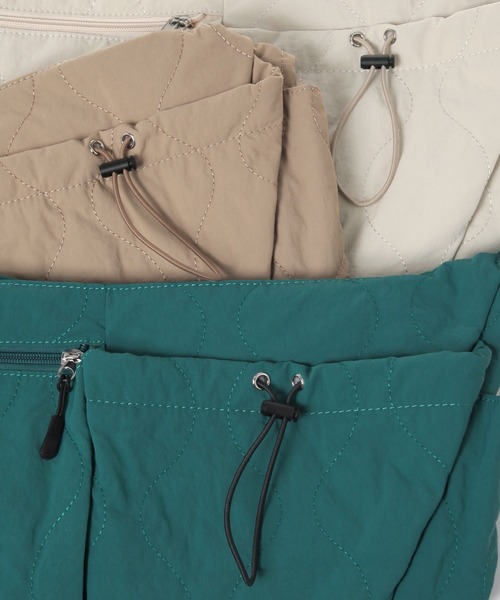 studio CLIP（スタディオクリップ）の「【人間工学に基づいて考えた！】からだよろこぶナイロンキルトショルダー（ショルダーバッグ・レディース・グリーン/ベージュ/ブラック/アイボリー・FREE）」の12枚目の写真