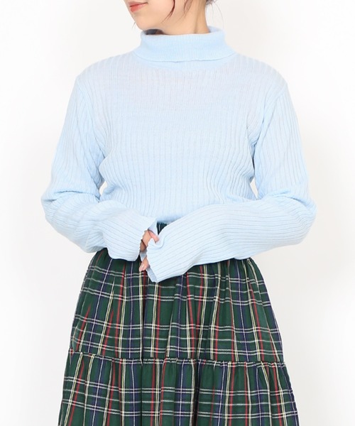 PUNYUS(プニュズ)の「タートルネックリブニット(ニット/セーター・レディース・サックスブルー/ライトピンク/グレー/ブラック・1/2/3/4)」の3枚目の写真