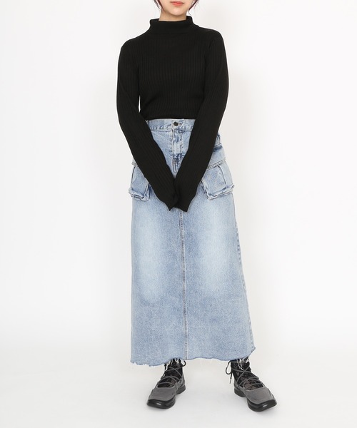 PUNYUS(プニュズ)の「タートルネックリブニット(ニット/セーター・レディース・サックスブルー/ライトピンク/グレー/ブラック・1/2/3/4)」の9枚目の写真