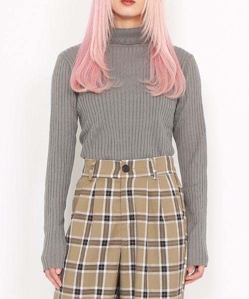 PUNYUS(プニュズ)の「タートルネックリブニット(ニット/セーター・レディース・サックスブルー/ライトピンク/グレー/ブラック・1/2/3/4)」の10枚目の写真