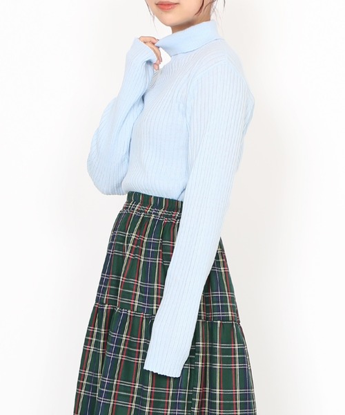 PUNYUS(プニュズ)の「タートルネックリブニット(ニット/セーター・レディース・サックスブルー/ライトピンク/グレー/ブラック・1/2/3/4)」の19枚目の写真