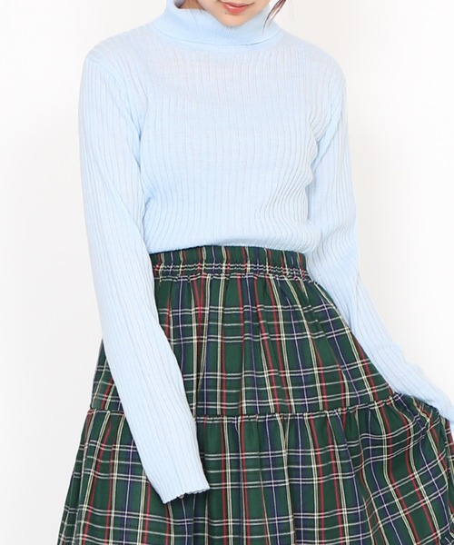 PUNYUS(プニュズ)の「タートルネックリブニット(ニット/セーター・レディース・サックスブルー/ライトピンク/グレー/ブラック・1/2/3/4)」の17枚目の写真