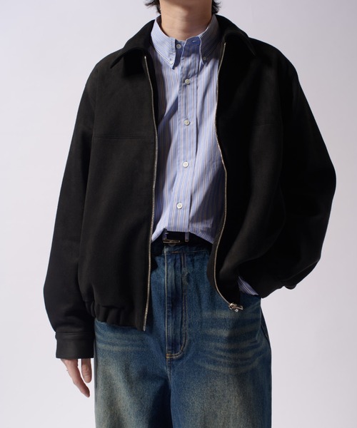 Lui's（ルイス）の「フェイクスウェードショートブルゾン（ブルゾン・メンズ・ブラック/ベージュ・S/M）」の3枚目の写真