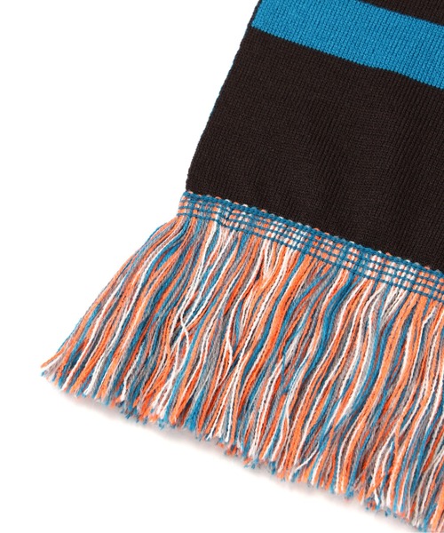 AVIREX（アヴィレックス）の「LOGO SOCCER MUFFLER / ロゴ サッカーマフラー / AVIREX / アヴィレックス（マフラー・メンズ・チャコール/バーガンディー・FREE）」の6枚目の写真