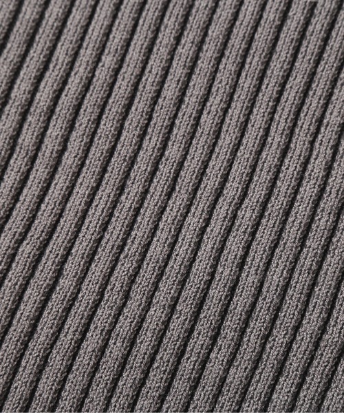 FREE'S MART(フリーズマート)の「◇フロントジップリブVネックニット(ニット/セーター・レディース・カーキ/グレー/ホワイト/ピンク・FREE)」の22枚目の写真