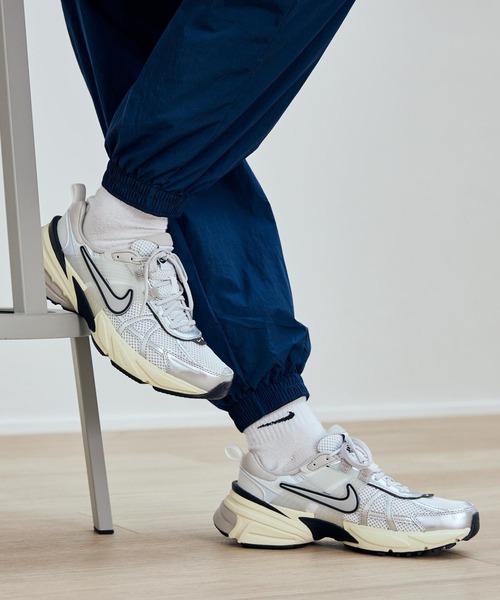 セール】ナイキ V2K ラン シューズ / Nike V2K Run Shoes HJ4497