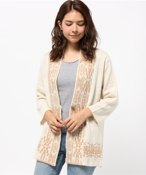 Kastane（カスタネ）の「ジャガード柄ポンチョ（カーディガン/ボレロ・レディース・アイボリー/ネイビー・FREE）」の14枚目の写真