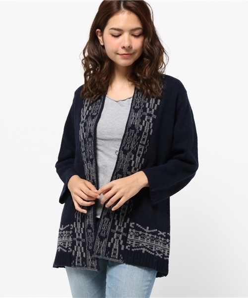 Kastane（カスタネ）の「ジャガード柄ポンチョ（カーディガン/ボレロ・レディース・アイボリー/ネイビー・FREE）」の15枚目の写真