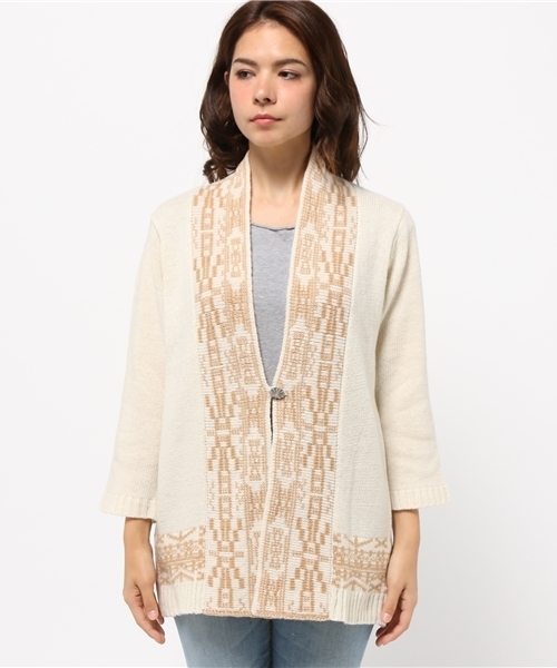 Kastane（カスタネ）の「ジャガード柄ポンチョ（カーディガン/ボレロ・レディース・アイボリー/ネイビー・FREE）」の3枚目の写真