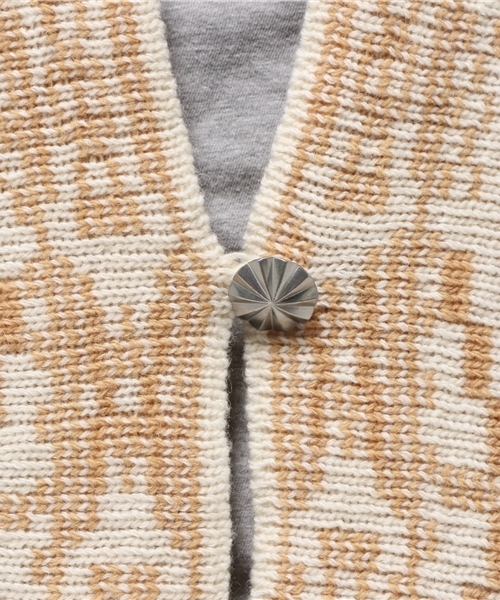 Kastane（カスタネ）の「ジャガード柄ポンチョ（カーディガン/ボレロ・レディース・アイボリー/ネイビー・FREE）」の9枚目の写真