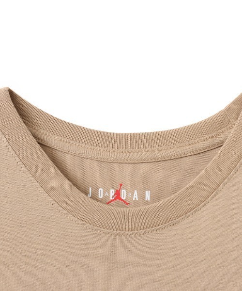 JORDAN BRAND(ジョーダンブランド)の「JORDAN BRAND M J BRAND PHOTO SS CREW / ジョーダン ブランド ジョーダン ブランド フォト クルー S/S Tシャツ / NIKE 【SP】(Tシャツ/カットソー・メンズ・ブラック/ホワイト/ブラウン・S/M/L/XL/XXL)」の11枚目の写真