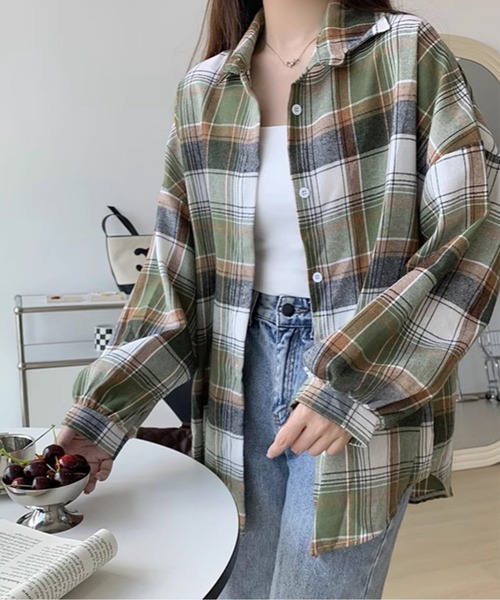 by LEGNA(バイレグナ)の「『欲しい』が見つかる圧倒的なバリエーション。オーバーサイズチェックシャツ(シャツ/ブラウス・レディース・ブラック/ピンク/グリーン/ベージュ/イエロー/ミント/オレンジ/グレー/オレンジ系その他/レモンイエロー/ライトピンク/ブルー/ライトイエロー/ブラウン・FREE)」の16枚目の写真