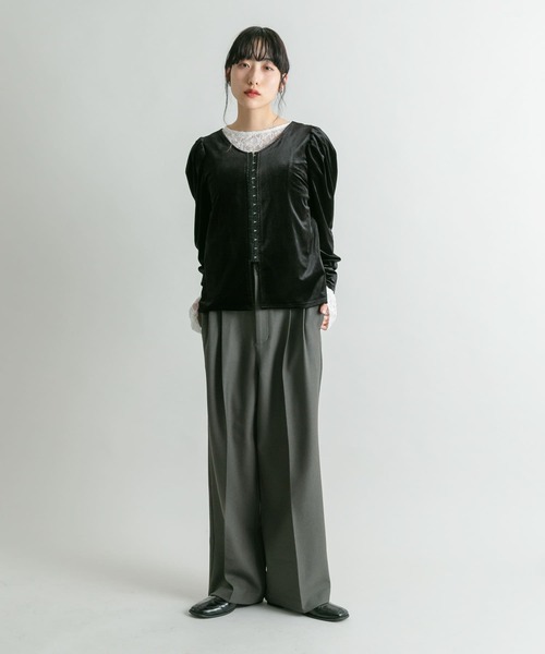 KBF（ケイビーエフ）の「パフスリーブ2WAYベロアトップス（Tシャツ/カットソー・レディース・ダークブラウン/アイボリー/ブラック・ONE）」の9枚目の写真