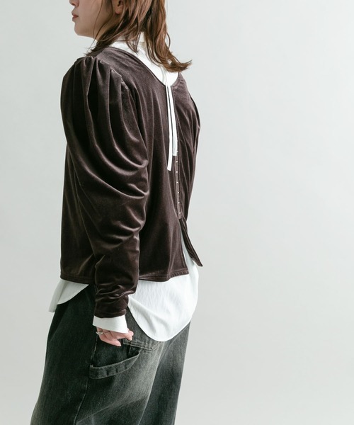 KBF（ケイビーエフ）の「パフスリーブ2WAYベロアトップス（Tシャツ/カットソー・レディース・ダークブラウン/アイボリー/ブラック・ONE）」の22枚目の写真