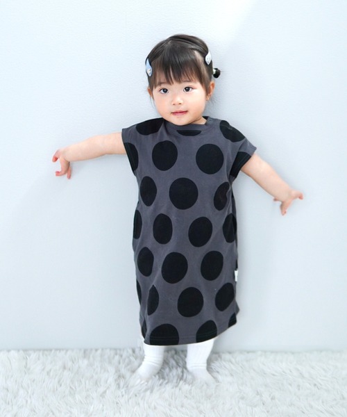 MAKE YOUR DAY（メイクユアデイ）の「ドット総柄ワンピース■80～140cm（ワンピース・キッズ・オリーブ/チャコールグレー/オフホワイト・80/90/100/110/120/130/140）」の20枚目の写真