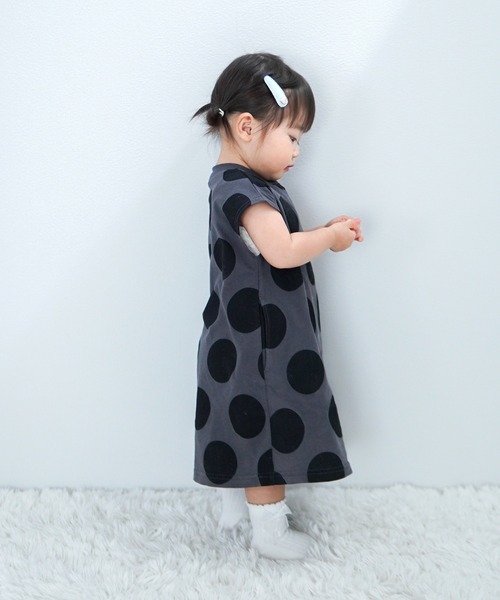 MAKE YOUR DAY（メイクユアデイ）の「ドット総柄ワンピース■80～140cm（ワンピース・キッズ・オリーブ/チャコールグレー/オフホワイト・80/90/100/110/120/130/140）」の21枚目の写真