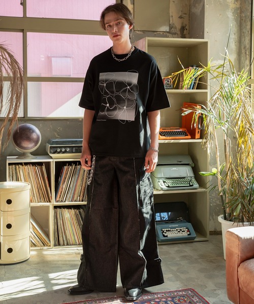 Forte(フォルテ)(フォルテ)の「West Side Modern Graphic T-Shirts/ウエストサイドモダングラフィックTシャツ/中肉厚/滑らかな肌触り(Tシャツ/カットソー・メンズ・ブラック/ホワイト・MEDIUM/LARGE)」の10枚目の写真