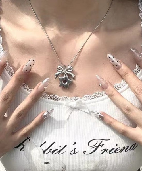 LAC-VERT（ラック・ヴェール）の「リボンチャームネックレスアソート（ネックレス・レディース・その他2/その他1・FREE）」の5枚目の写真