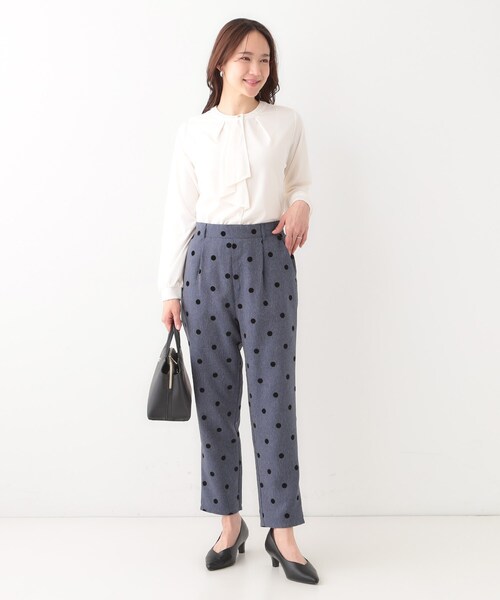 DRESKIP（ドレスキップ）の「【洗える/S-LL/洗濯後しわになりにくい】ブラウス見えボウタイ風トップス（Tシャツ/カットソー・レディース・オフホワイト/ライトグリーン/ベージュ・04/01/02/03）」の6枚目の写真