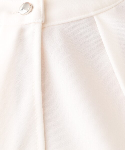 DRESKIP（ドレスキップ）の「【洗える/S-LL/洗濯後しわになりにくい】ブラウス見えボウタイ風トップス（Tシャツ/カットソー・レディース・オフホワイト/ライトグリーン/ベージュ・04/01/02/03）」の7枚目の写真