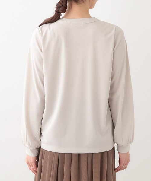 DRESKIP（ドレスキップ）の「【洗える/S-LL/洗濯後しわになりにくい】ブラウス見えボウタイ風トップス（Tシャツ/カットソー・レディース・オフホワイト/ライトグリーン/ベージュ・04/01/02/03）」の18枚目の写真