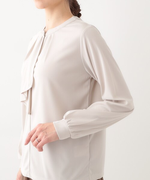 DRESKIP（ドレスキップ）の「【洗える/S-LL/洗濯後しわになりにくい】ブラウス見えボウタイ風トップス（Tシャツ/カットソー・レディース・オフホワイト/ライトグリーン/ベージュ・04/01/02/03）」の20枚目の写真