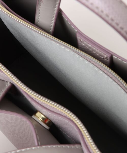 Legato Largo(レガートラルゴ)の「Legato Largo / たすかるっかばん ミニショルダー / LH-F3371(ショルダーバッグ・レディース・アイボリー/ベージュ/バーガンディー/ライトグレー/マスタード/ラベンダー/ブラック/グリーン・ONESIZE)」の16枚目の写真