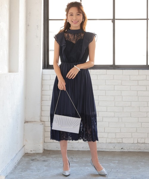 haremode（ハレモード）の「結婚式 お呼ばれ 謝恩会 成人式 対応 クラッチバッグ 変形フラップ サテン ビジューライン チェーン付き2WAY パーティ オケージョン バッグ（クラッチバッグ・レディース・ブラック/シルバー/ベージュ・FREE）」の17枚目の写真