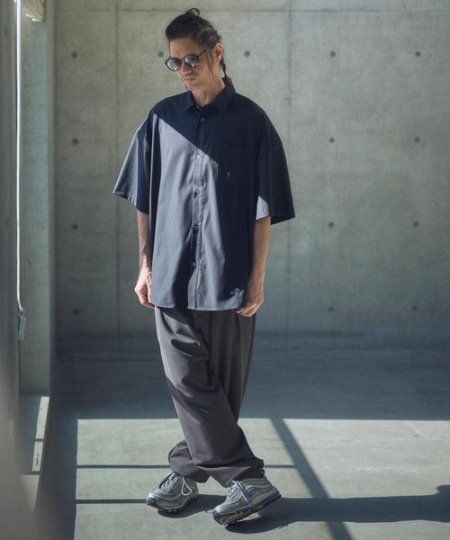 ADAM PATEK(アダムパテック)の「mp13328-ripple tuck relax pants タックパンツ(その他パンツ・メンズ・ブラック/チャコール・2/1)」の9枚目の写真