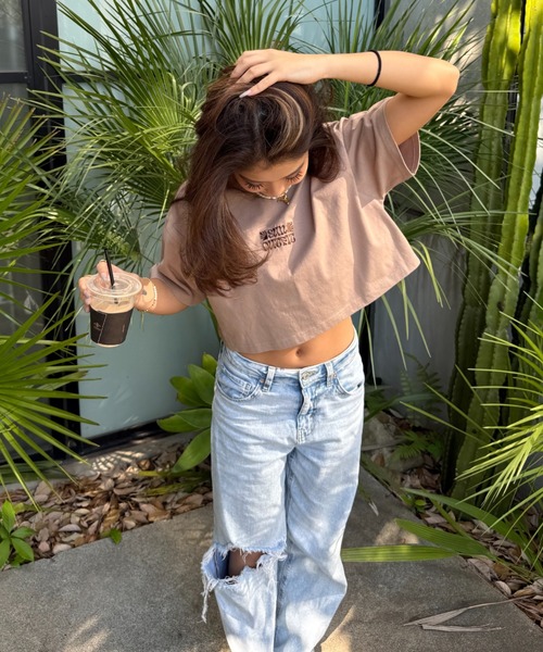 INTER FACTORY(インターファクトリー)の「moeka - SUNOUTFIT ショート&オーバーロゴTシャツ made in INTERFACTORY(Tシャツ/カットソー・レディース・ベージュ/ネイビー/カーキ・SMALL/MEDIUM)」の22枚目の写真