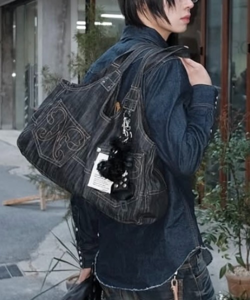 [FANCY CLUB] BIG POCKET DENIM SHOULDER バッグ★韓国★人気★ 韓国＊［FANCY CLUB］BIG POCKET DENIM SHOULDER BAG BLACK
