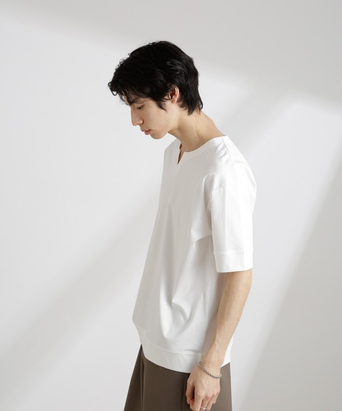 NANO universe(ナノユニバース)の「50/-シルケットスムースキーネックTシャツ(Tシャツ/カットソー・メンズ・ホワイト/ブルー/ブラック・M/L/S)」の6枚目の写真