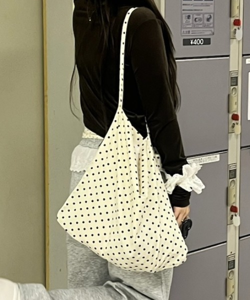 Birthday room（バースデイルーム）の「ドットショルダーBAG/dot shoulder bag（ショルダーバッグ・レディース・ブラック/アイボリー・FREE）」の11枚目の写真