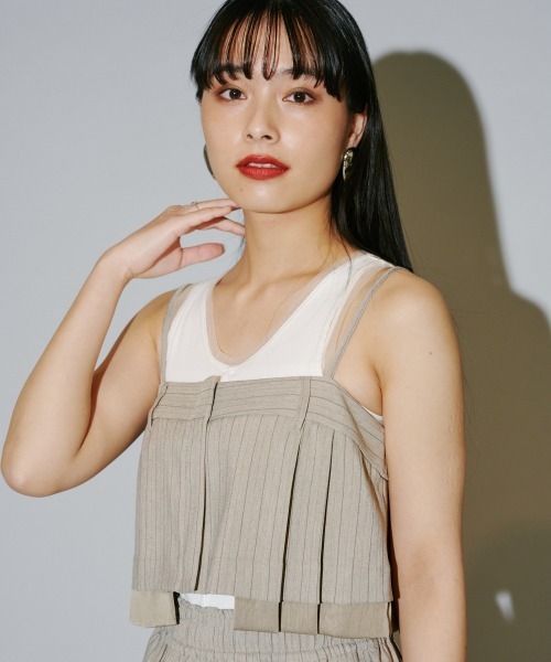 terrace(テラス)の「ヘリンボーンストライプキャミトップ(その他トップス・レディース・チャコールグレー/ベージュ/ブラック・MEDIUM)」の18枚目の写真