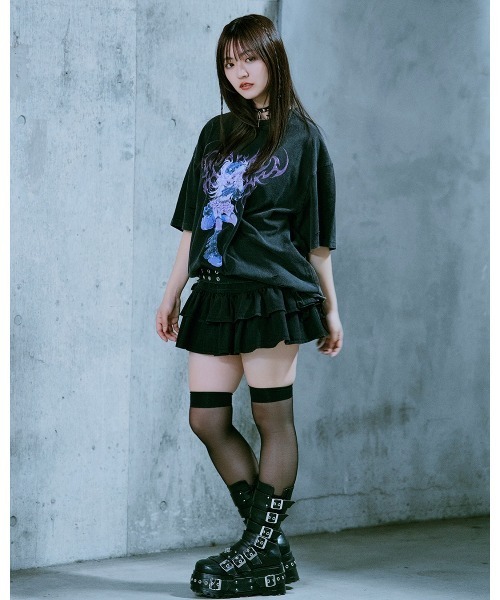 TRAVAS TOKYO（トラバス トウキョウ）の「『TRAVAS TOKYO/トラバス トーキョー』イラストプリント加工Tシャツ（Tシャツ/カットソー・レディース・ブラック/パープル・FREE）」の6枚目の写真