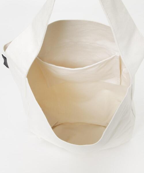 URBAN RESEARCH（アーバンリサーチ）の「Kaan　BUCKET TOTE COTTON（トートバッグ・メンズ・ブラック/ブラック系その他/ナチュラル・FREE）」の8枚目の写真