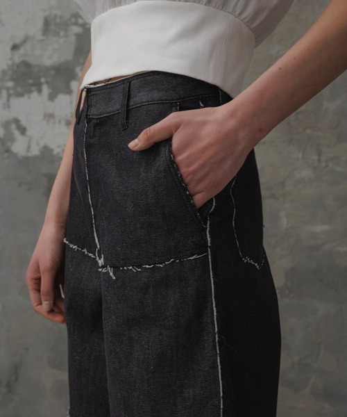 ADAM ET ROPE'(アダムエロペ)の「【EMOELLE】カットオフラインデニム(デニムパンツ・レディース・ブルー系その他3・36/38)」の9枚目の写真